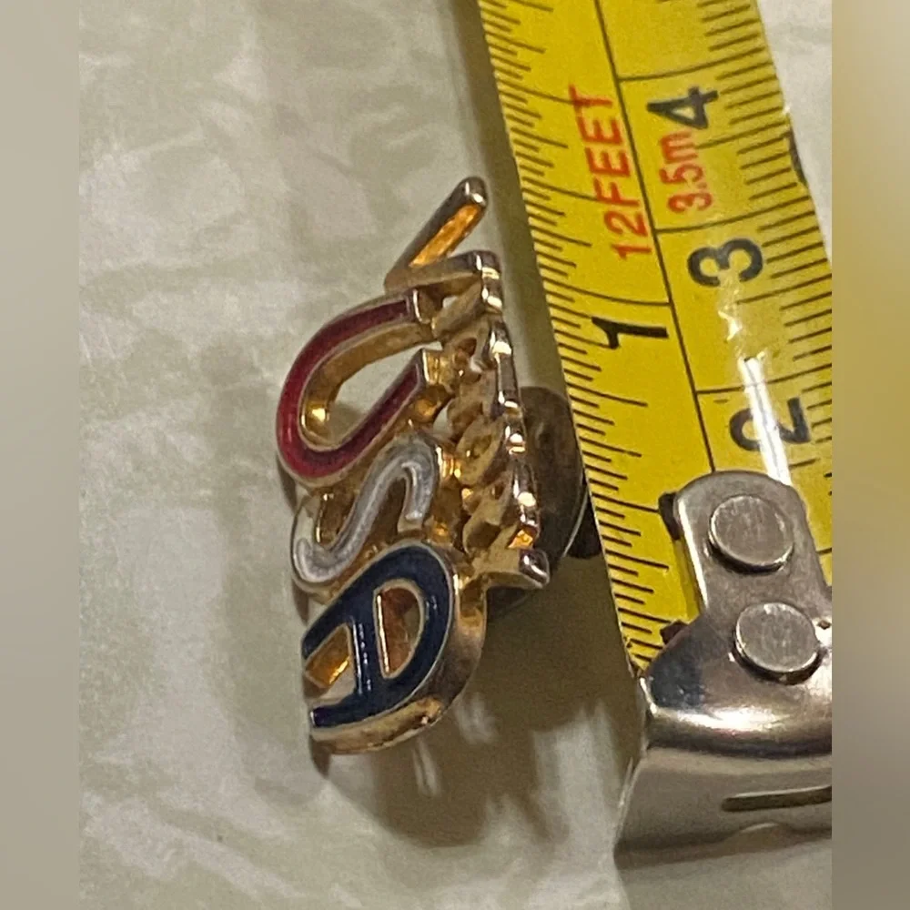 Unique Vintage good slight